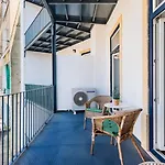 Conde 3bdr Luxury With Balcony Apartament *
