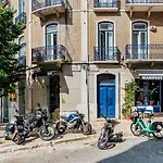 Conde 3bdr Luxury With Balcony 公寓