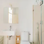 Conde 3bdr Luxury With Balcony